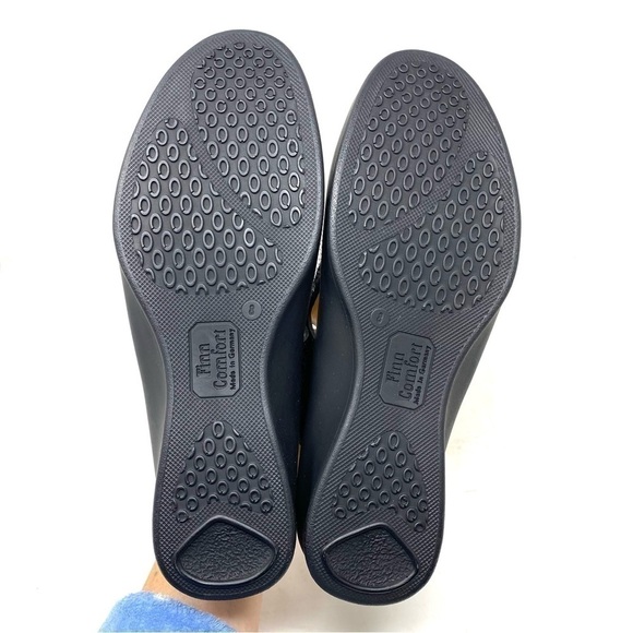 FinnComfort Womens Djerba 3703 Black Kenia Sandals - Picture 7 of 9